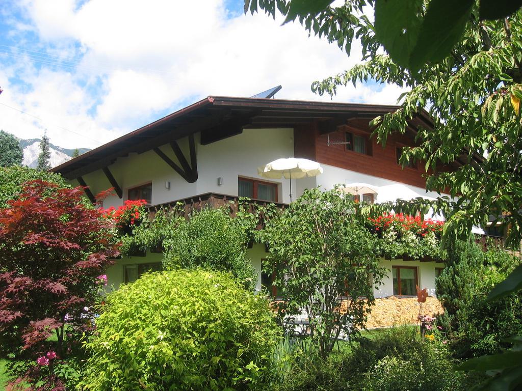 Hotel Haus Alpenglühn Sautens Exterior foto